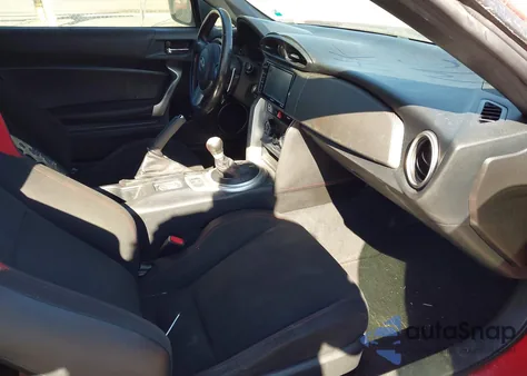 2016 Scion Fr-S z USA, uszkodzony, nr VIN JF1ZNAA11G8707616